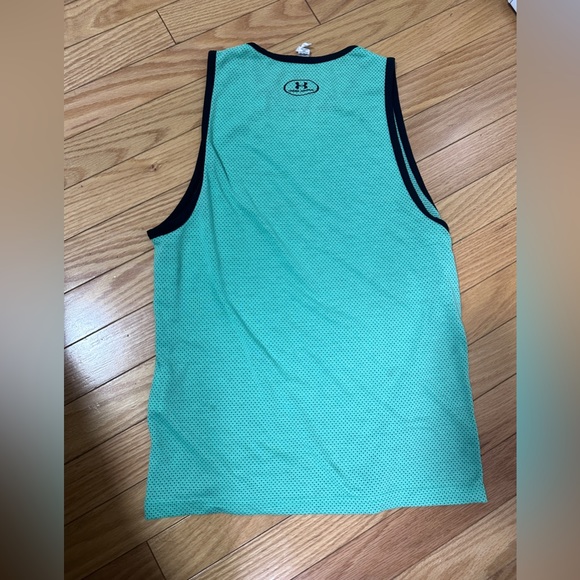 Light green boys Hurley tank top - Picture 3 of 3